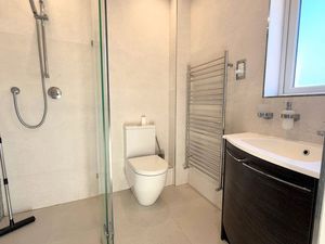 Photo 14- click for photo gallery